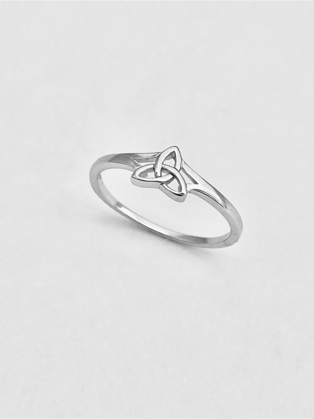 Sterling Silver Little Triquetra Ring, Dainty Celtic Silver Rings, Love Knots